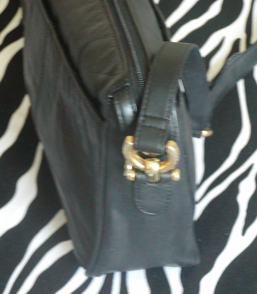 Laura Scott Vintage Black Faux Ostrich Leather Buckle Shoulder Purse |  Ostrich leather, Leather buckle, Shoulder purse
